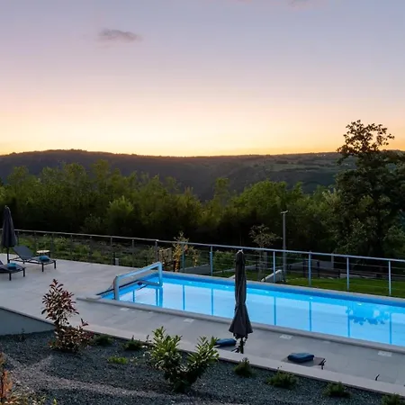 Πανσιόν Callista By Ruzici (Sveta Nedelja)