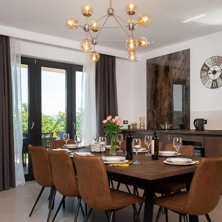 Πανσιόν Callista By Ruzici (Sveta Nedelja)