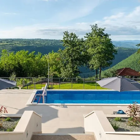 Πανσιόν Callista By