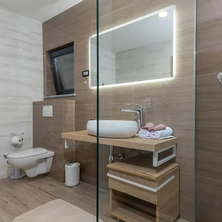 Callista Guest house *
